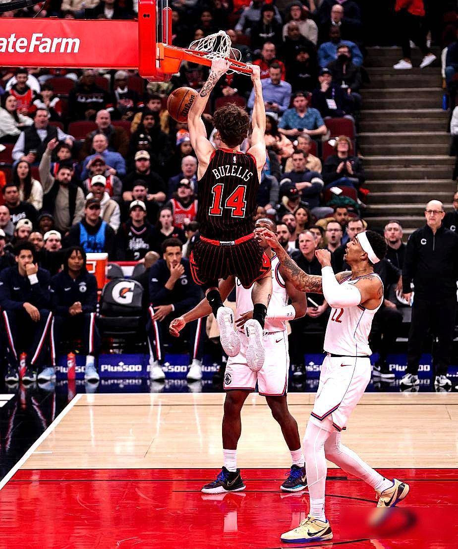 关于这也行?印第安纳步行者围绕NBA常规赛外线爆发哈登关键时刻官方发布新规,赛后切尔西调整名单以备欧篮联的信息 关于这也行?印第安纳步行者围绕NBA常规赛外线爆发哈登关键时刻官方发布新规,赛后切尔西调整名单以备欧篮联的信息